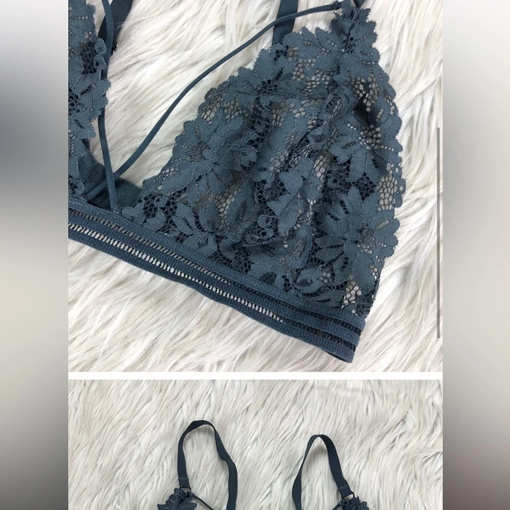 Topshop Lace Triangle Bralette - Picture 2 of 4